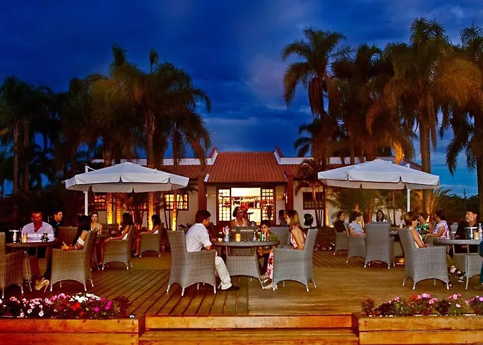 Resort&House,4 Quartos, 8 pessoas, Beach tenis, Bike, Golfe, Pesca, Ar, Wifi fibra, TV a cabo e Lareira